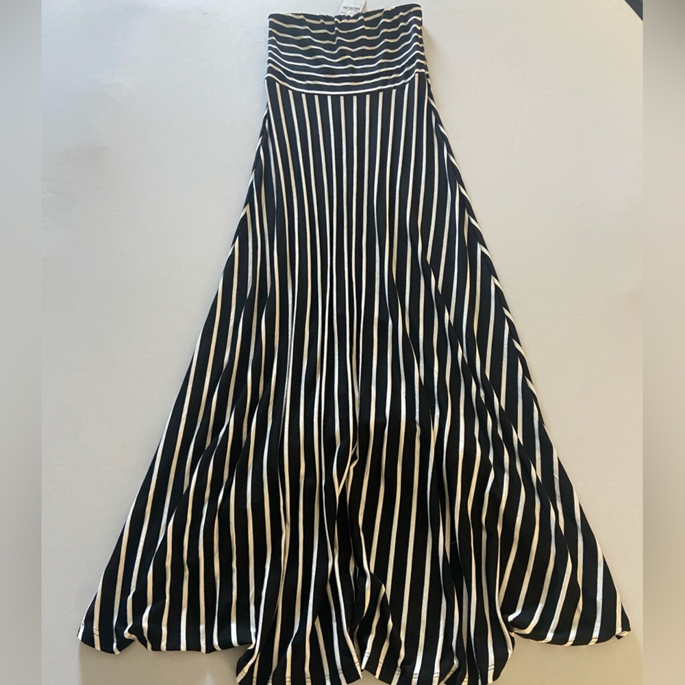 Black and White Striped Strapless Maxi Dress size Small - Picture 4 of 9